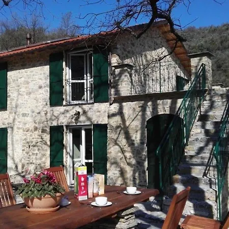 Ferienhaus In Stellanello Mit Terrasse, Grill Und Garten *